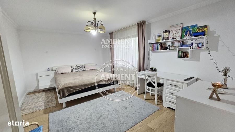 Casă cu 4 camere cu Teren 400 Mp în Central