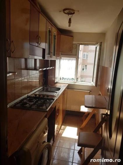 Apartament cu 2 camere decomandat în Soarelui