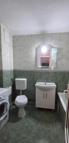 Garsonieră decomandată în Industrială