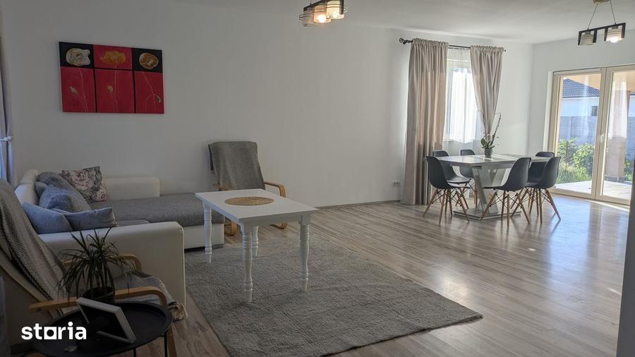 Casă cu 4 camere cu Teren 520 Mp în Vladimirescu