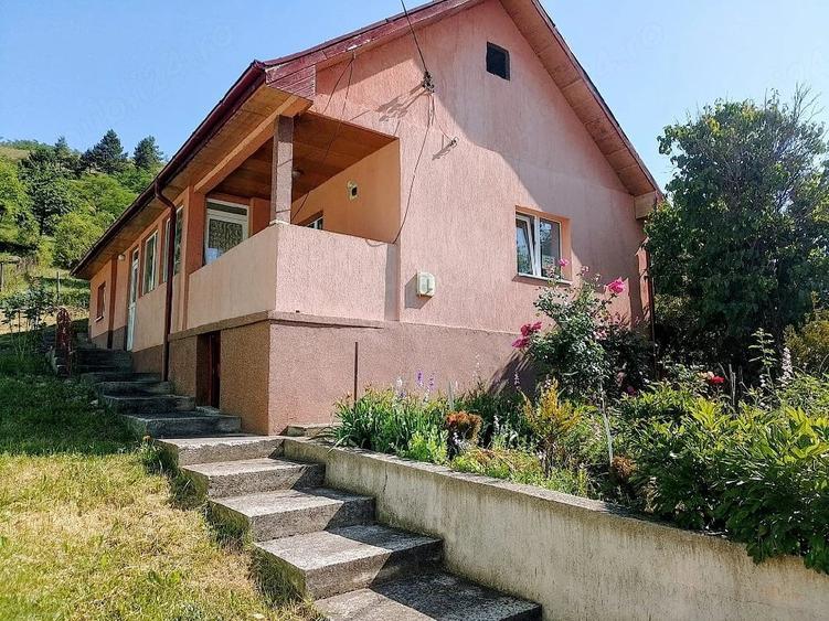 Casă cu 2 camere cu Teren 820 Mp în Suceagu