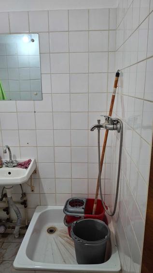 Ofer spre inchiriere garsoniera nemobilatai si neutilata - 4