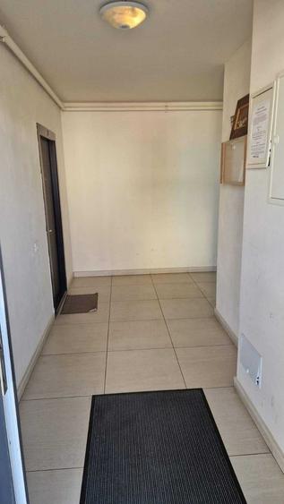 Apartament cu 2 camere semidecomandat în Dumbrăvița