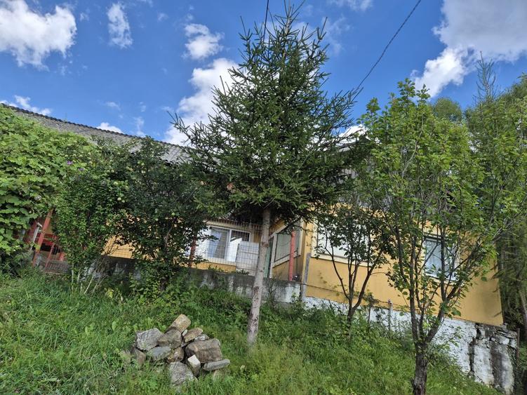 Casă cu 3 camere în Secăria
