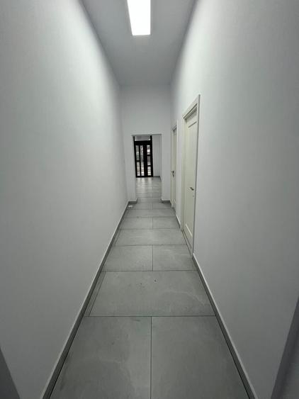 Spațiu comercial, în Central