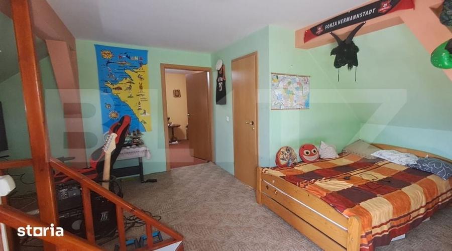 Casă cu 5 camere cu Teren 500 Mp în Ucea