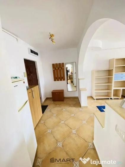 Apartament cu 2 camere semidecomandat în Sud