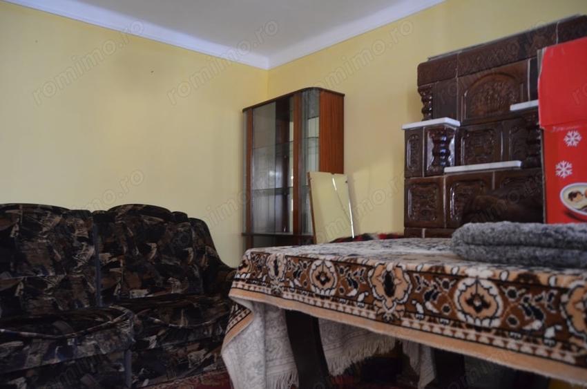 Casă cu 5 camere cu Teren 430 Mp în Comarnic