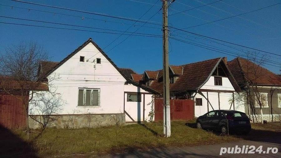 Casă cu 4 camere cu Teren 6500 Mp în Ineu