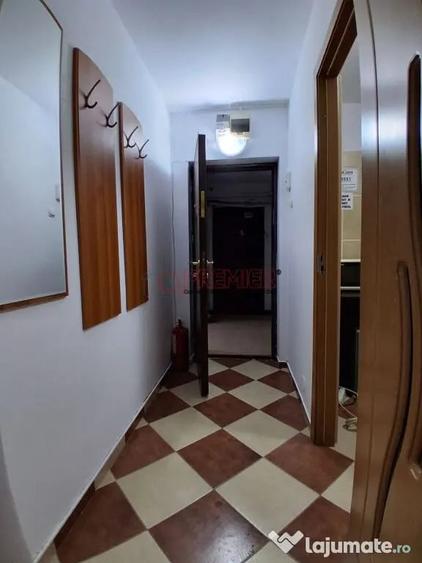 Garsonieră decomandată în Cantemir