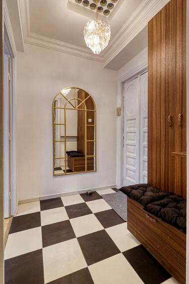 Apartament cu 2 camere decomandat în Moșilor