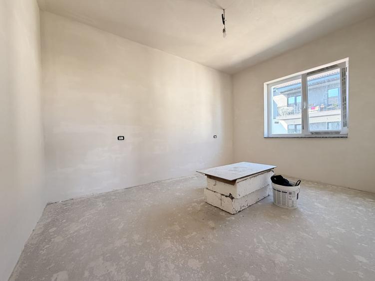 Apartament cu 2 camere decomandat în Giroc