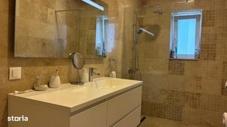 Casă cu 4 camere decomandat cu Teren 650 Mp în Nord
