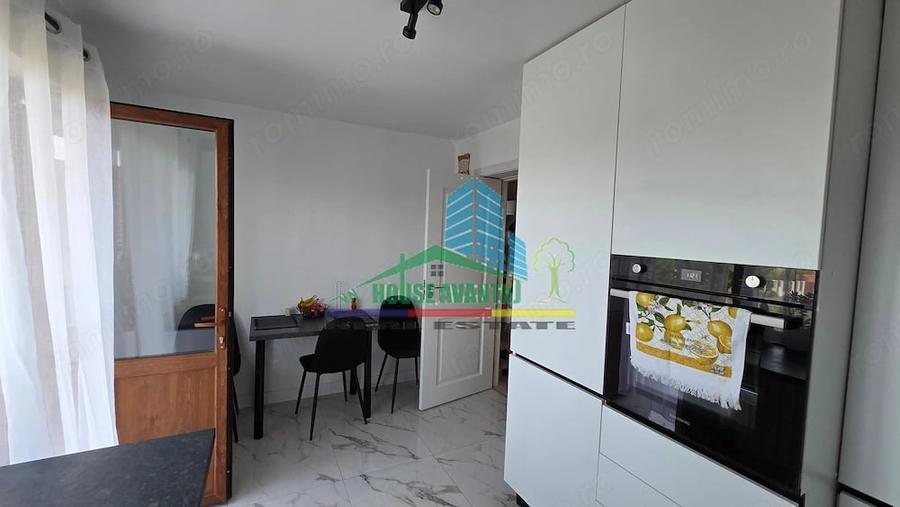Apartament cu 4 camere decomandat în Vânători