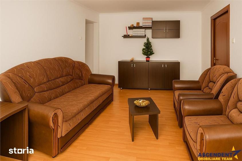 Apartament cu 3 camere semidecomandat în IAR