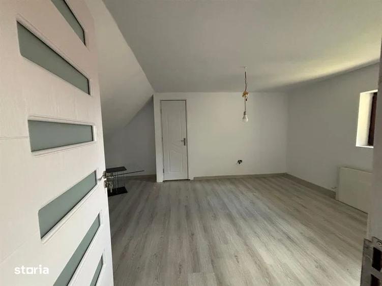 Casă cu 4 camere cu Teren 400 Mp în Exterior Sud