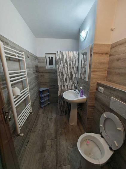 Apartament cu 4 camere decomandat, mobilat în Frumoasa