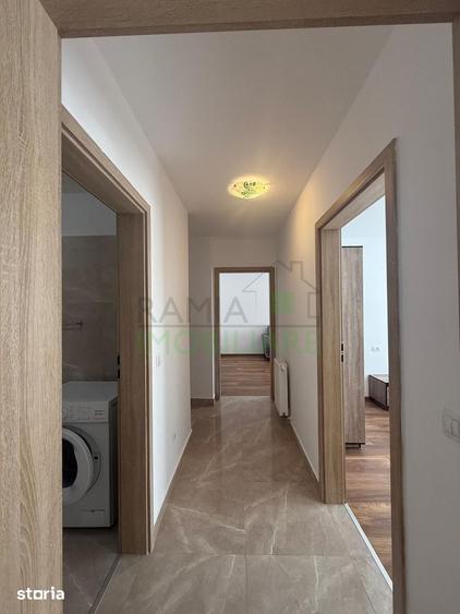 Apartament cu 3 camere decomandat, mobilat în Tractorul