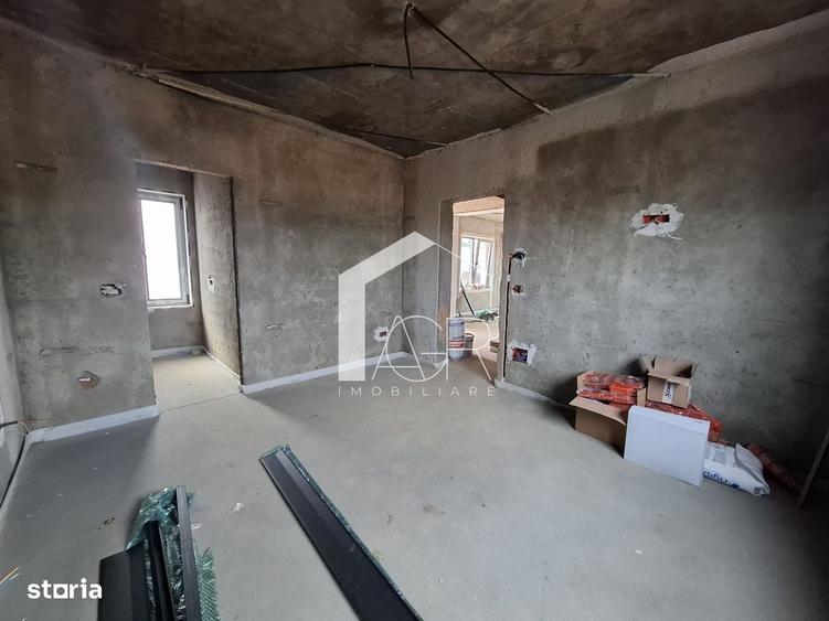 Casă cu 4 camere în Păulești