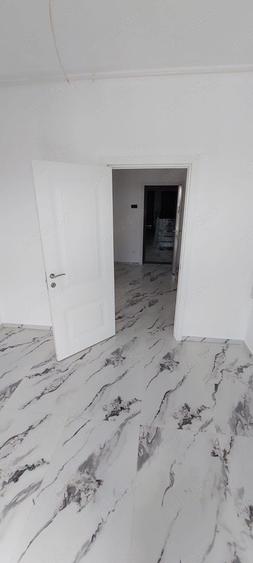 Apartament cu 2 camere decomandat în Giroc