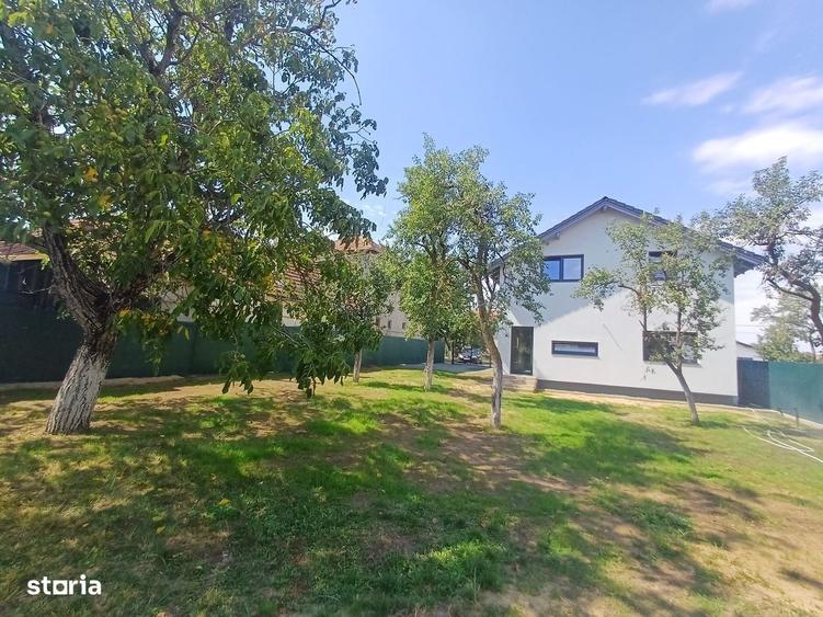 Casă cu 3 camere în Mândruloc