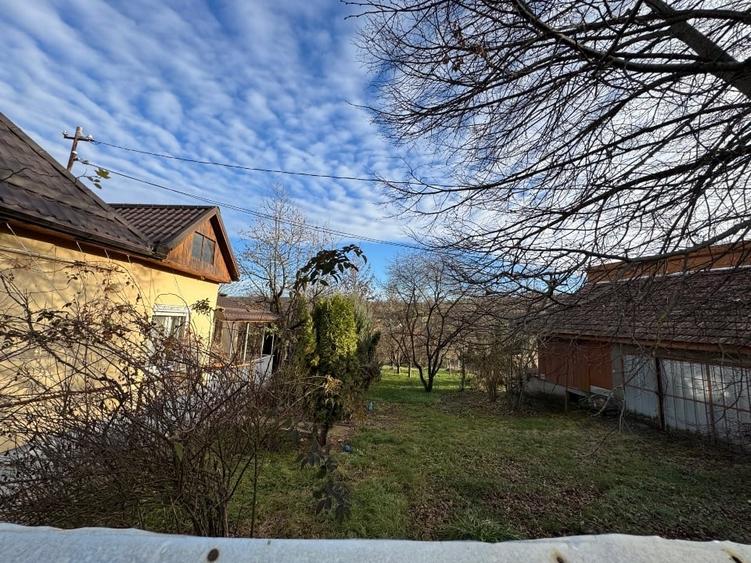 Casă individuală cu 2 camere cu Teren 1200 Mp în Cerghid