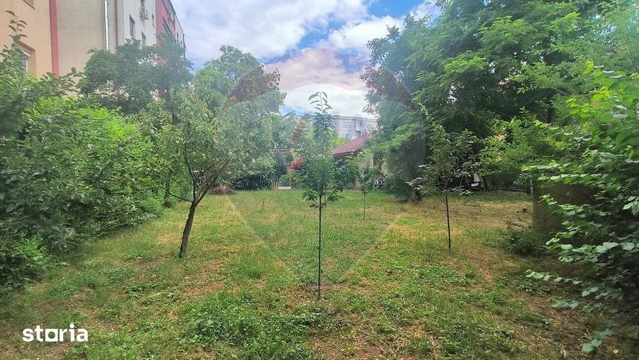 Casă cu 3 camere cu Teren 935 Mp în Micro 16