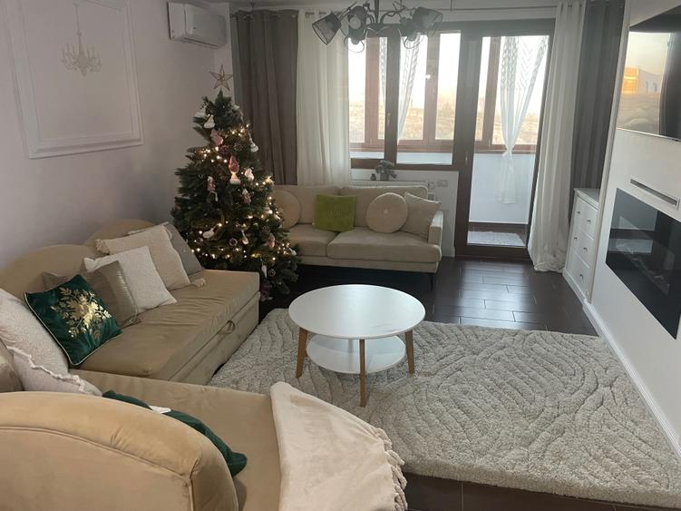 Apartament cu 2 camere decomandat în Central