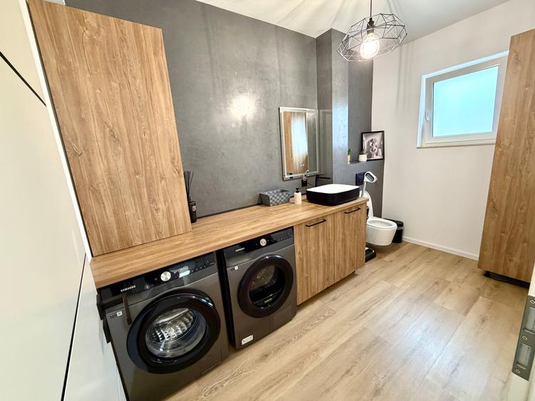 Duplex cu 4 camere cu Canalizare în Chinteni