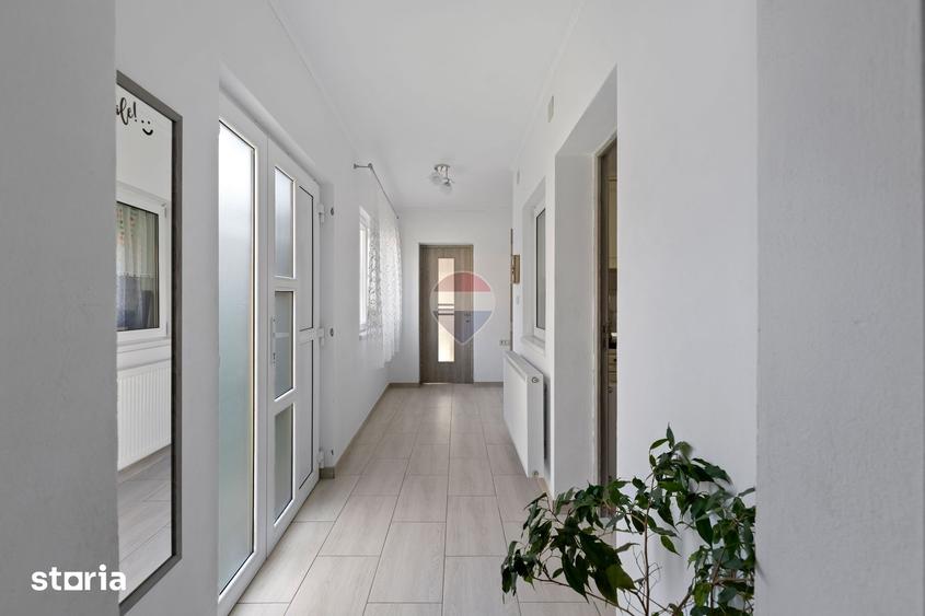 Casa in Pecica, gata de mutare renovata ?i complet utilata - 11