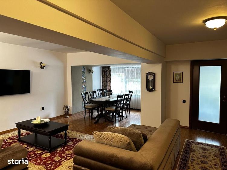 Apartament cu 4 camere în Ultracentral