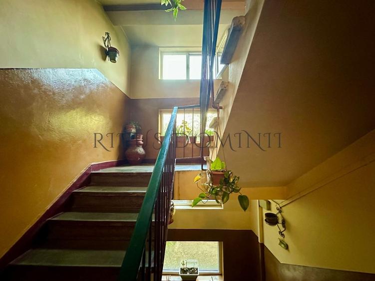 Apartament cu 2 camere semidecomandat, mobilat în Rogerius