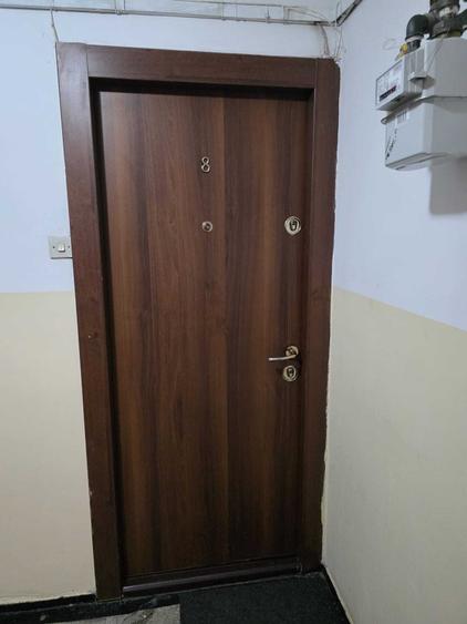 Garsonieră decomandată în Nicolina