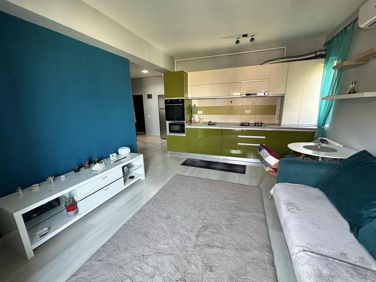 Apartament cu 3 camere decomandat în Dudu