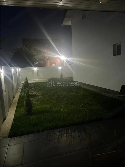 Casă cu Teren 300 Mp în Central