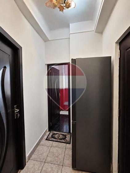 Apartament cu 2 camere decomandat în Calea Călărașilor