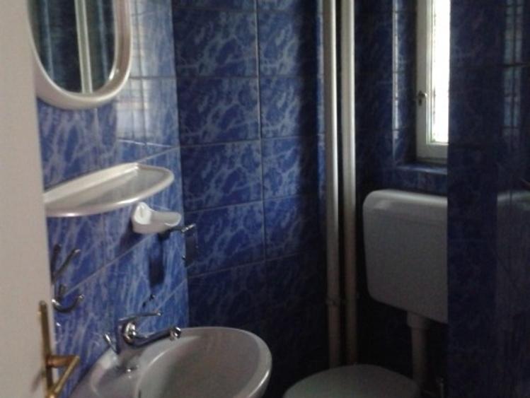 Casă individuală cu 5 camere cu Teren 100 Mp în Dorobanți