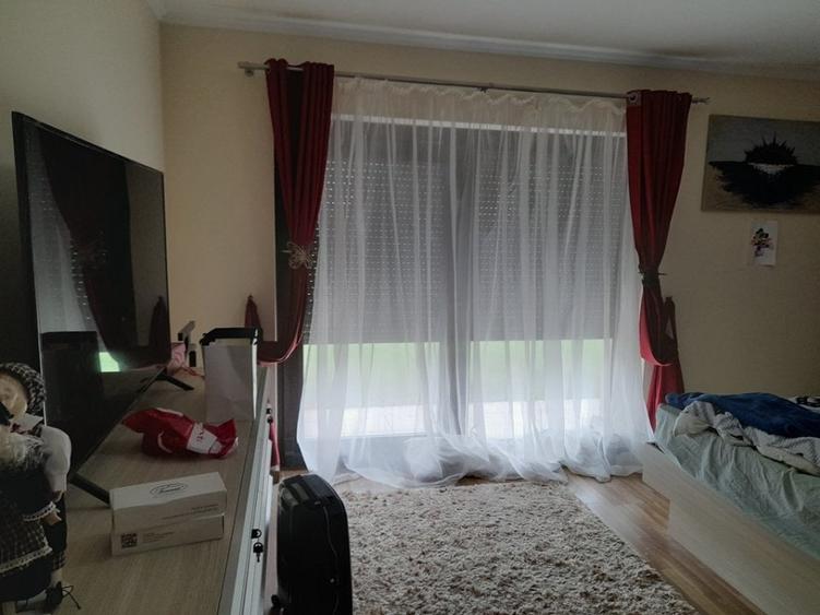 Casă cu 5 camere cu Piscina în Sângeorgiu de Mureș