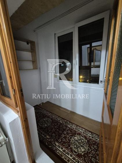 Apartament cu 2 camere semidecomandat, mobilat în Nufărul