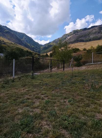 Casă cu 2 camere cu Teren 32 Mp în Central
