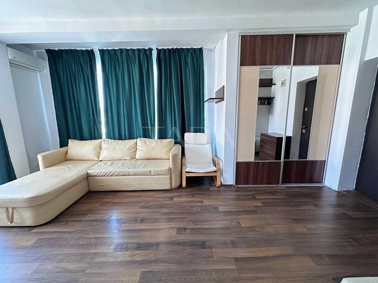 Apartament cu 3 camere decomandat, mobilat în Florești — fotografia 1