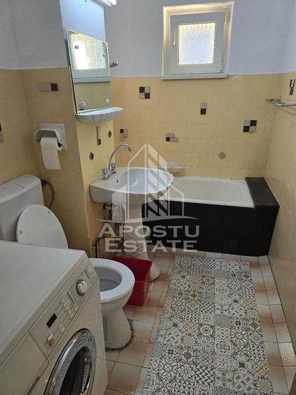 Apartament cu 3 camere decomandat, mobilat în Medicină