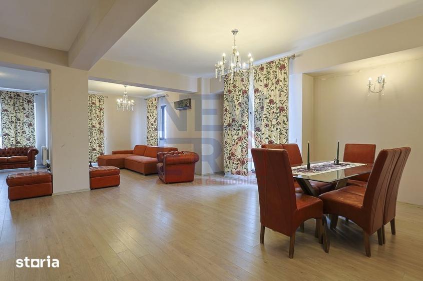 Apartament cu 9 camere, mobilat în Polonă