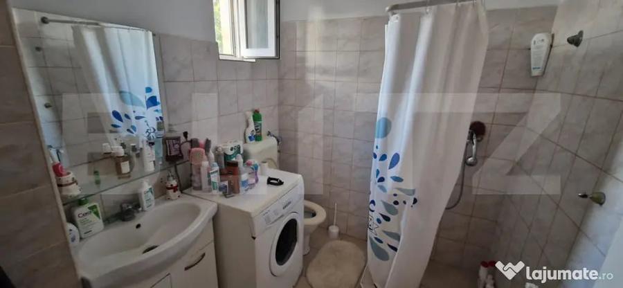 Casă cu 5 camere cu Teren 393 Mp în Lăpuș