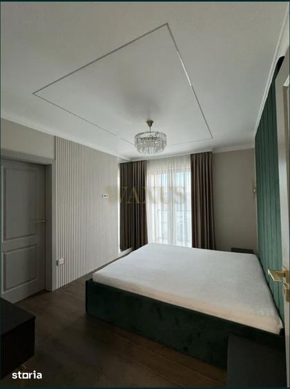 Apartament cu 3 camere decomandat, mobilat în Central