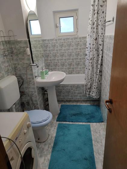 Apartament cu 2 camere semidecomandat în Aradului