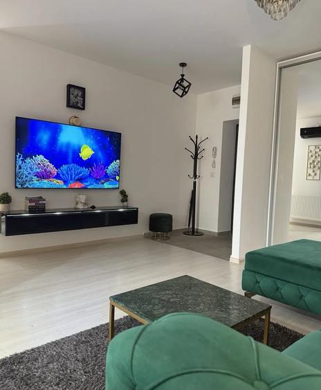 Apartament cu 3 camere decomandat în Theodor Pallady