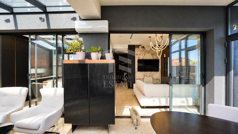 Duplex cu 4 camere cu Piscina în Kamsas