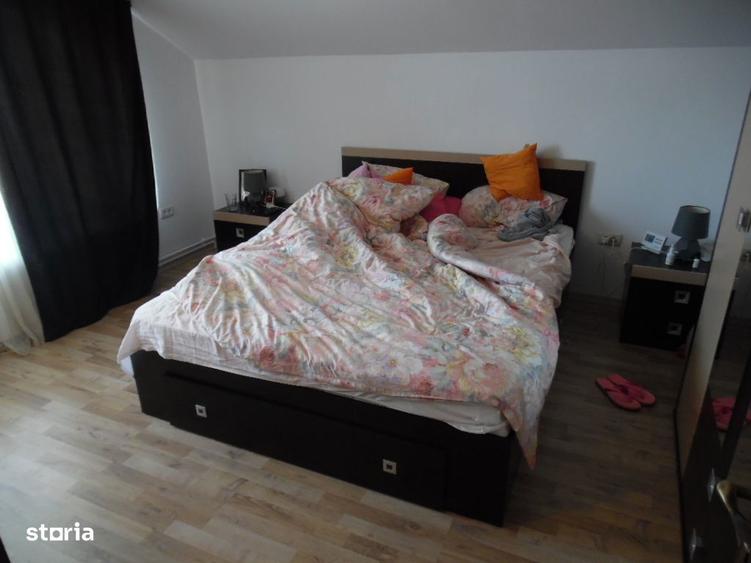 Casă cu 4 camere cu Teren 1700 Mp în Călugareni