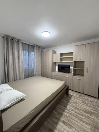 Garsonieră decomandată în Central